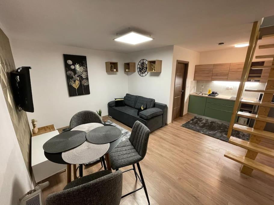 Apartman 4You: Karlo I Klara Osijek Exterior foto